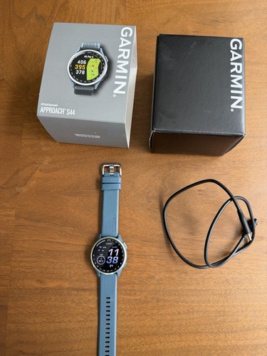 Garmin s44 golf - garmin,