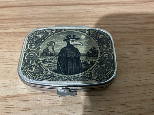 Plague doctor pills jewellery - plague,