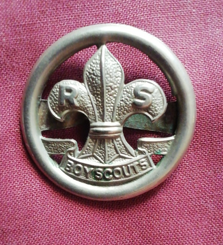 Vintage rover scout cap badge - vintage,