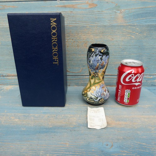 Moorcroft vase montana - moorcroft,