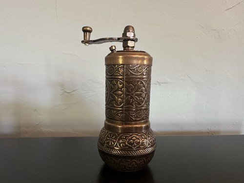 Vintage pepper mill - pepper,