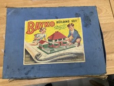 Vintage 1950s Bayko Building