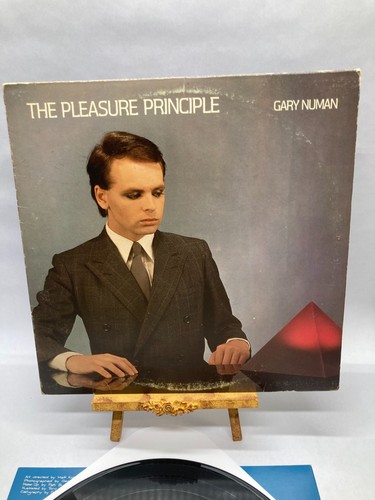 Gary numan the pleasure - gary,