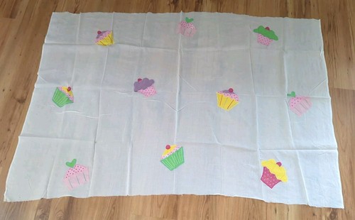 Embroidered appliquéd - 37",