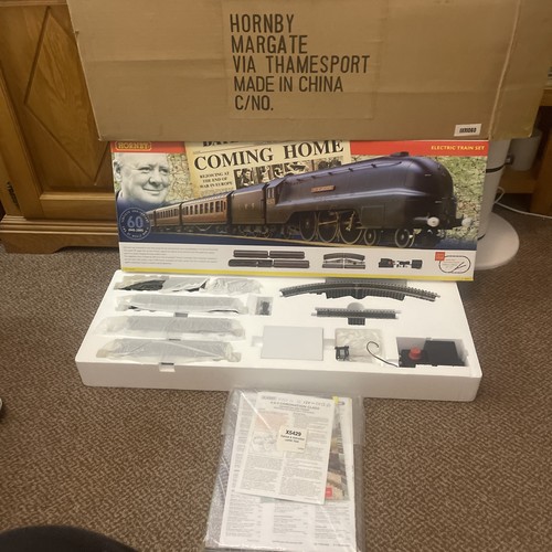 Hornby coming home train - home,