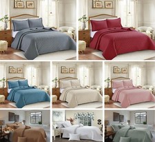 Quilted Bedspread Set Embossed