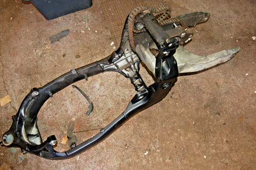 Triumph 955i frame - &, s