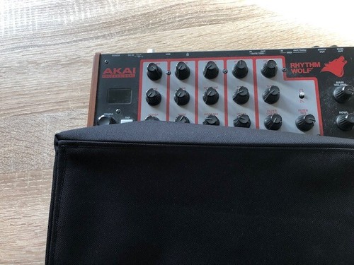 Dust cover akai rhythm wolf - akai,
