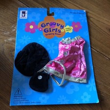 New retired groovy girls - new,