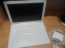 A working Apple MacBook Late 2006 MA700LL/A A1181 Macbook 2,1