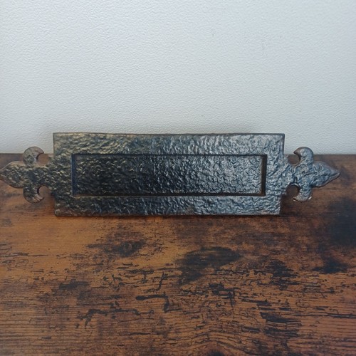 Cast iron letter - , plate