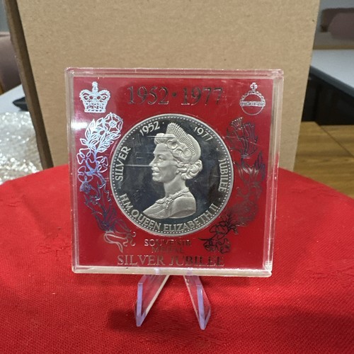 Queen elizabeth silver - elizabeth, ii