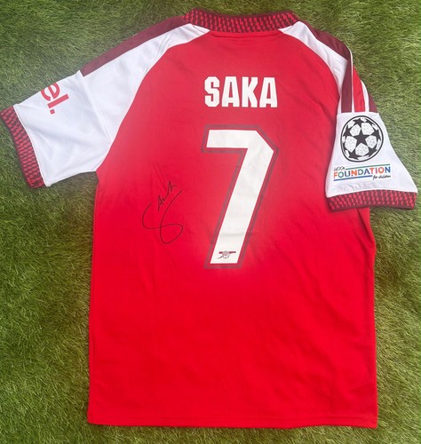 Bukayo saka signed arsenal - signed,