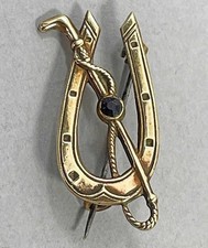 BEAUTIFUL ANTIQUE ROLLED GOLD HORSESHOE RIDING CROP BROOCH STOCK PIN