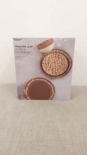 Next leaf trailing piece - leaf,