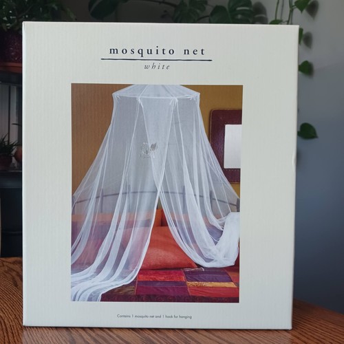 Vintage pier imports - 1, white
