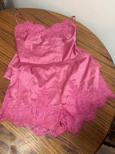 Homebodii revolve lingerie set - revolve,
