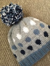 Knitting pattern dk hat Dot a