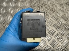 Toyota Avensis 2009-28 Genuine