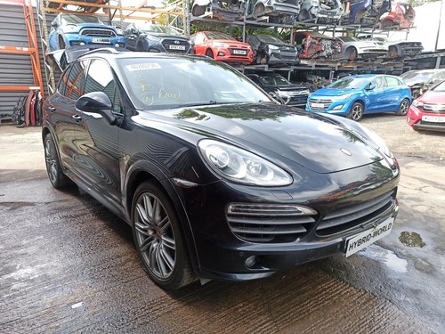 One nut porsche - one, cayenne