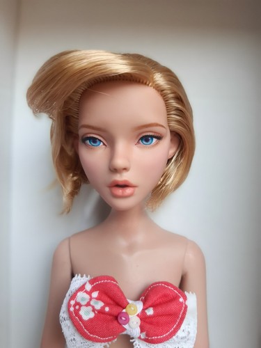 Tonner doll deja vu - tonner, 16"