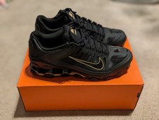 NIKE REAX Size 8 Black Gold