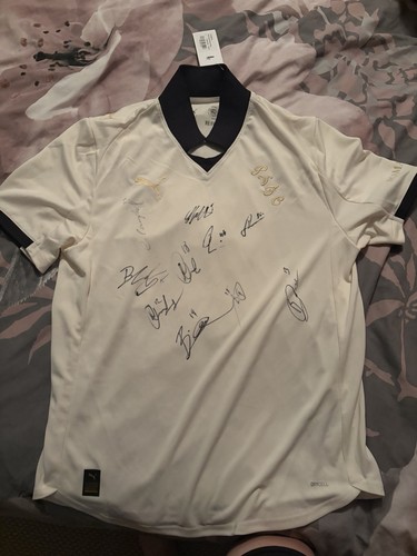 Signed port vale football - football, top