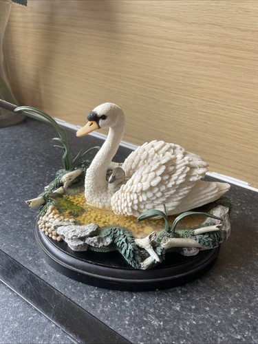 Lenox motherly love swan - love,