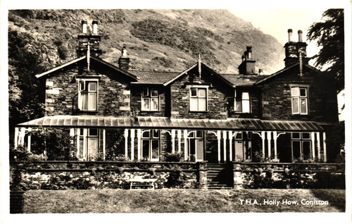 Holly how youth hostel - how,