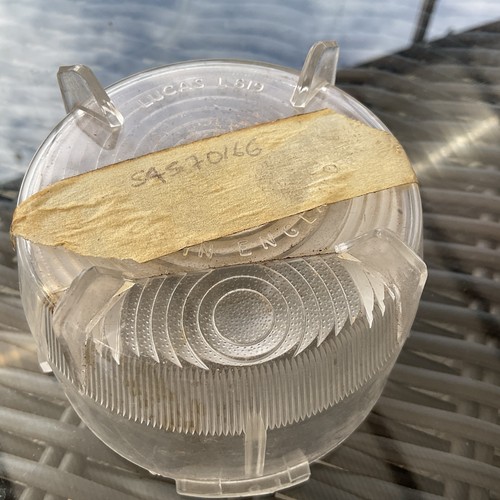 Front clear indicator lens - front,