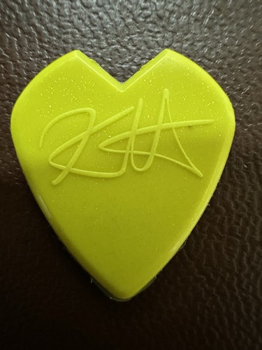 Metallica kirk hammett yellow - kirk,