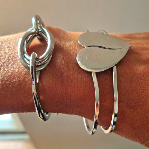Modern silver tone bracelet - tone,