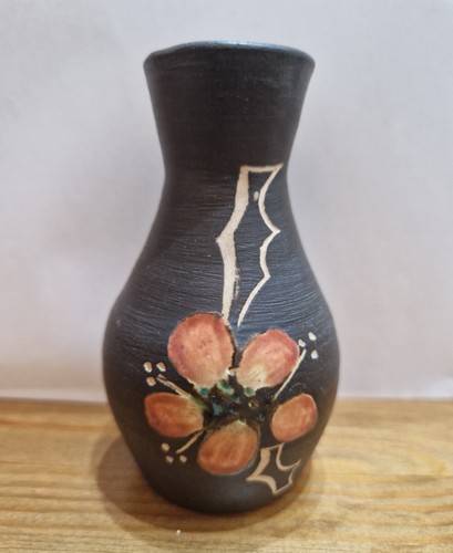 Vintage studio pottery bud - studio,