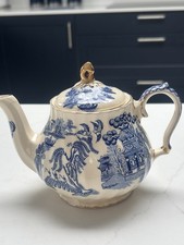 VINTAGE SADLER TEAPOT WILLOW