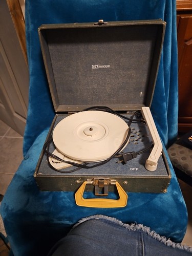 Vintage emerson phonograph - vintage,