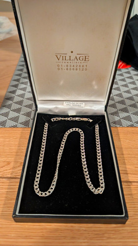 Village jewellers 925 - village,