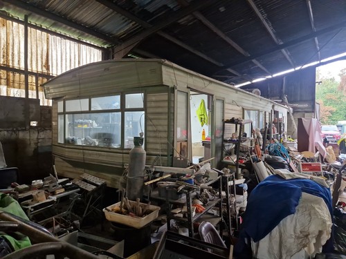 Caravan 35ft 12ft - 12ft, suitable