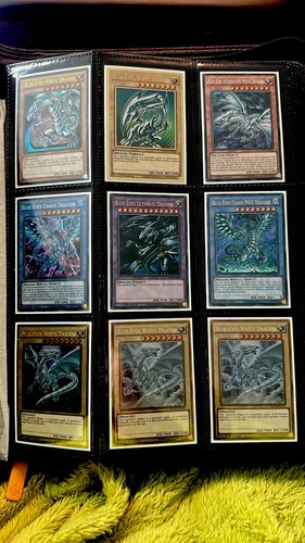 Collectible card - yu-gi-oh,
