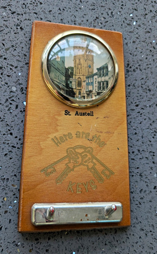 Vintage wooden wall mounted - vintage,