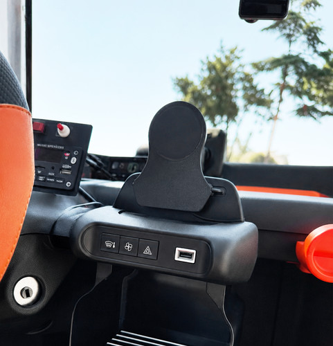Smartphone holder with magsafe - with,