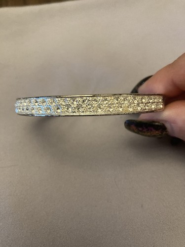 Silver diamond accent magnet - silver,