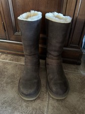 UGG 5678 Kensington Brown