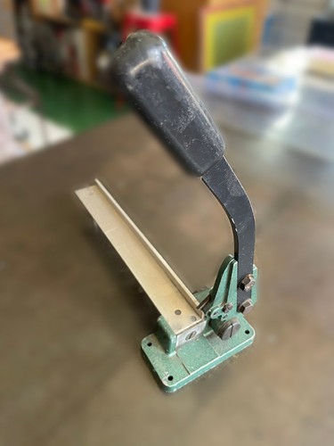 Lead cutter letterpress tool - cutter, /