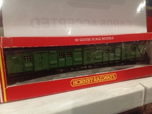 Hornby 4056 bogie luggage - hornby, r.4056