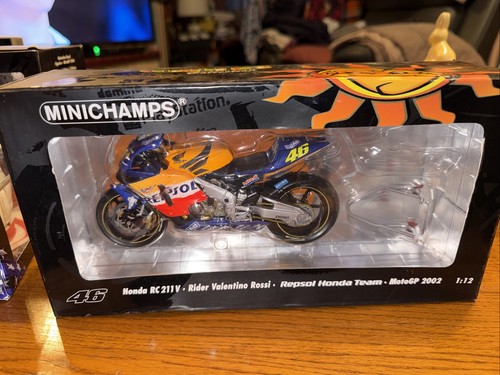 Minichamps honda rc211v - minichamps, 1:12