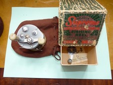 Vintage boxed PFLUEGER supreme multiplier fishing reel.