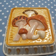 Himark Gourmet Kitchen Ceramic Mushrooms Wall Hanging Decorative Mold Vintage