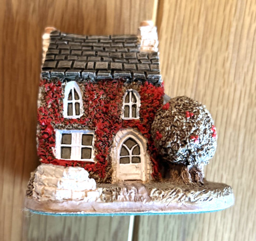 Lilliput lane holly cottage - lane,