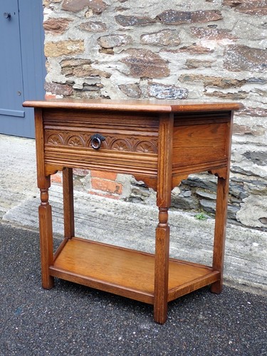 Jaycee canted oak hall - hall, table