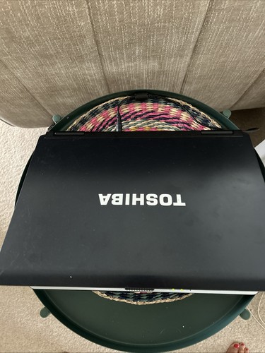 Toshiba satellite pro laptop - pro,